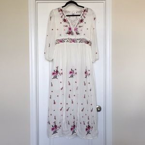 Wondrous Floral Embroidered Maxi Dress -Chicwish
